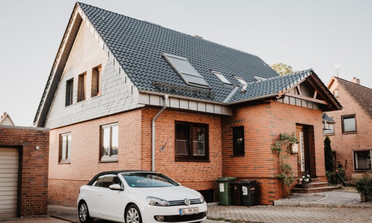 Wat zijn de regels omtrent het recht van overpad met de auto